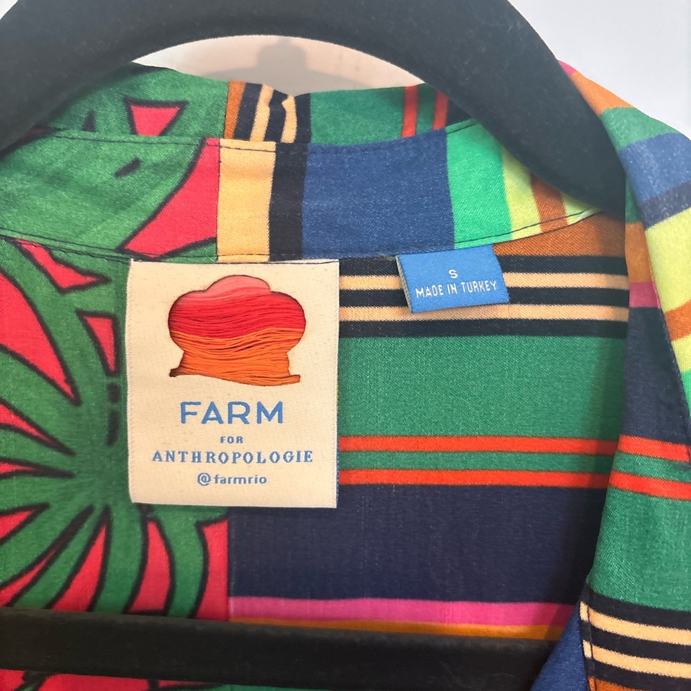 FARM Rio Vibrant Multicolor Patterned Garment - Picture 2 of 3